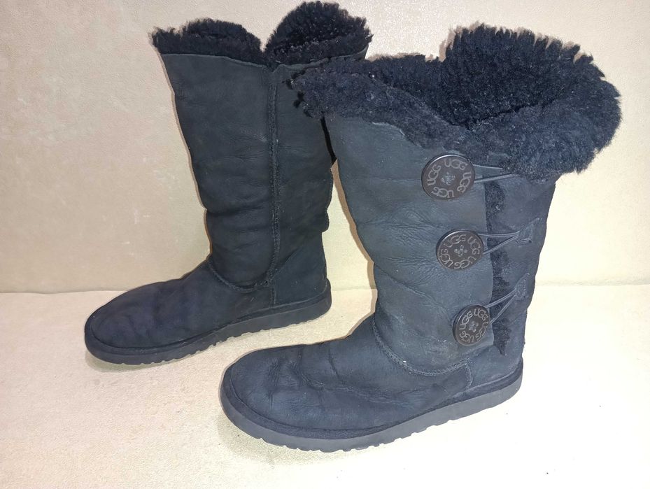 кожени ботуши UGG N 37 - 35 лв