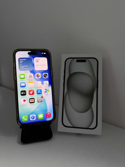 iPhone 15 Plus 256GB, Black Titanium, la cutie, stare foarte buna