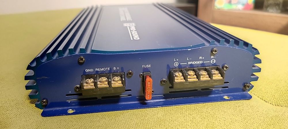 Усилвател за кола 360 вата