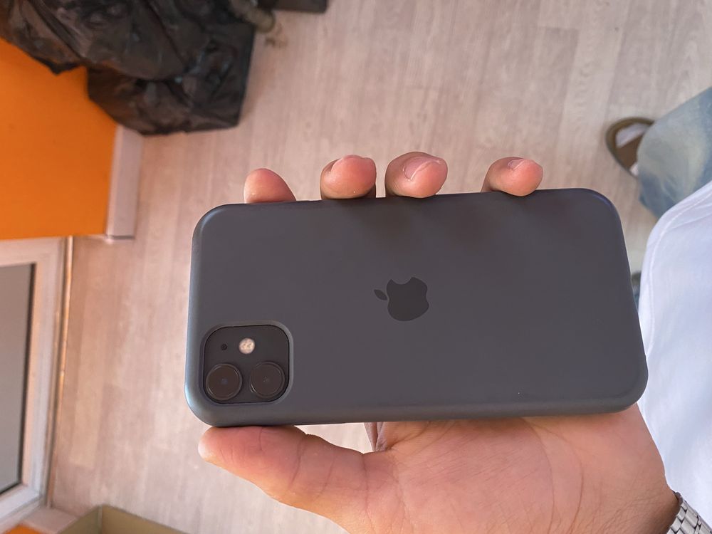 iPhone 11  ideal