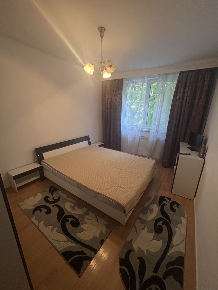 Proprietar inchiriez apartament 2 camere decomandat