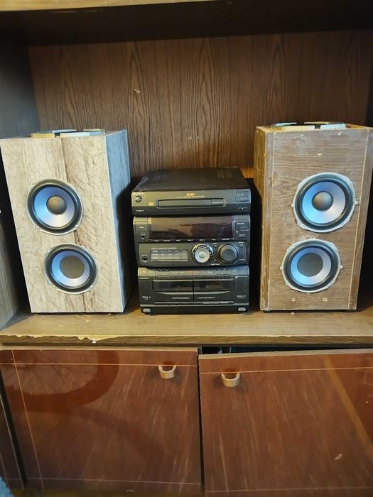 Продам музыкальный центр