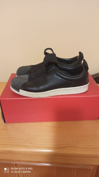 Черни сникърси Adidas. Номер 37. Естествена кожа.