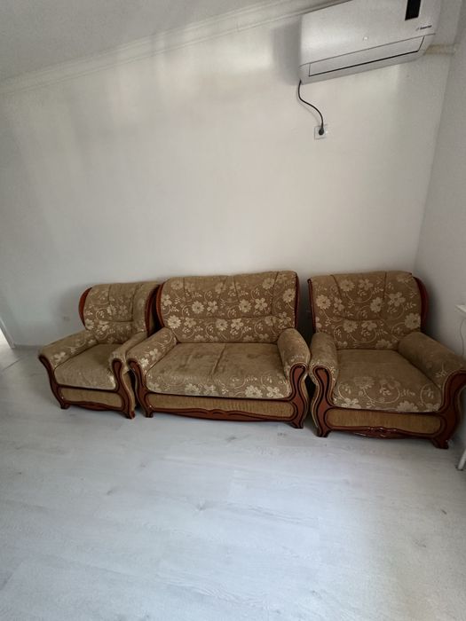 Продам диван кресло в хорошом состаяние