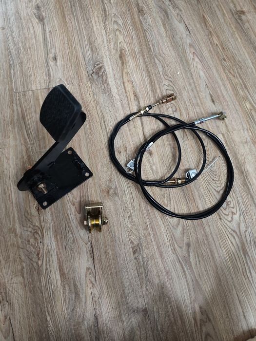 Учебные дублирующие педали для автошкол: безопасность