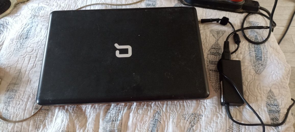 Ноутбук Compaq продам