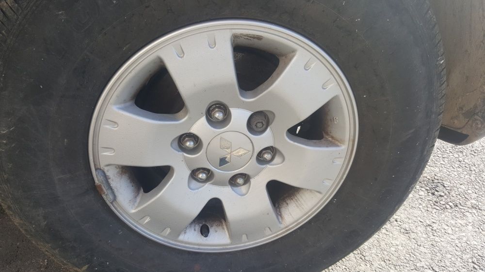 Janta pajero 3 2004 genti jenti roti geanta jeanta roata