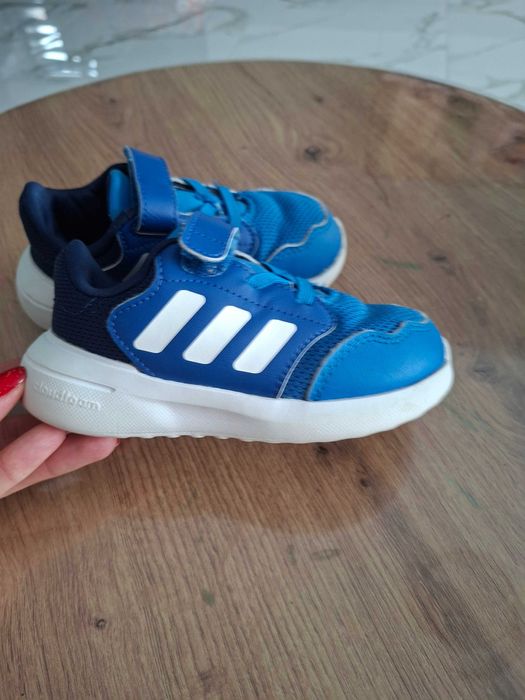 Детски маратонки 24 ном адидас