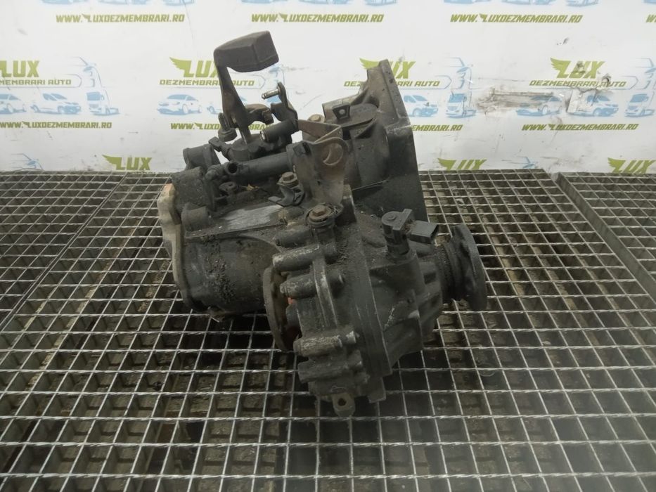 Cutie de viteze manuala 5 trepte 1.9 tdi 02j301107c Skoda Octavia 1