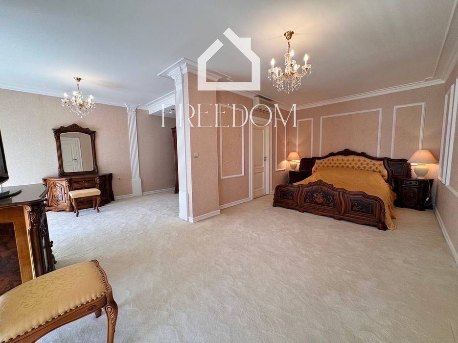 Продава се Четиристаен апартамент в Варна, Бриз - 268 кв.м за 2612 €/кв.м - Снимка #4