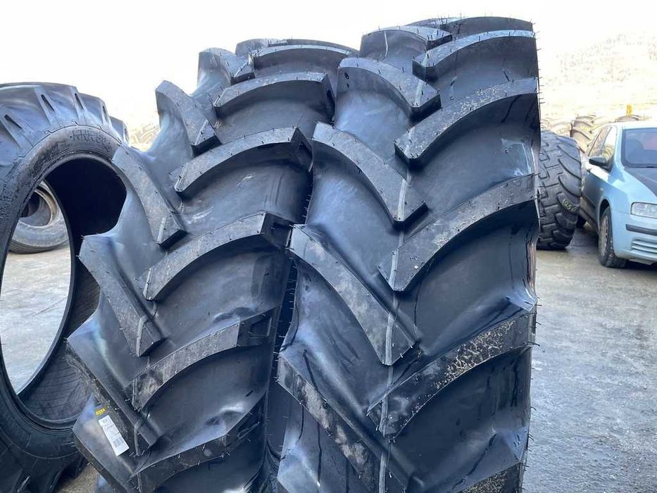 Anvelope noi 16.9-38 de tractor spate cu 10PLY livrare la domiciliu