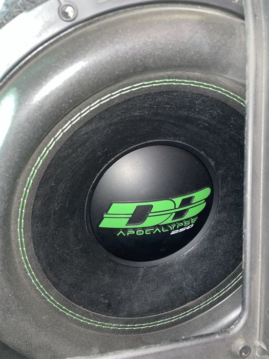 Продам сабвуфер Apocalypse