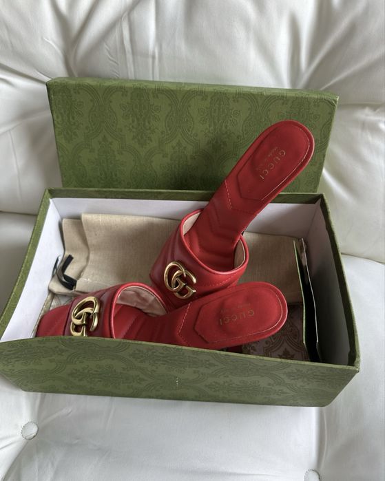 Papuci/Sandale Gucci