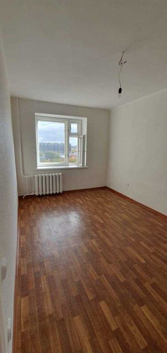 Продам 2 комн. квартиру в Уральске