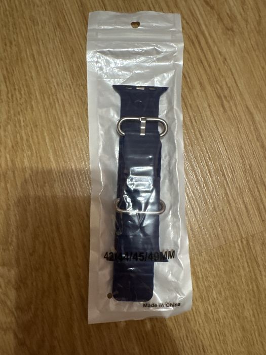Продавам каишка за apple watch