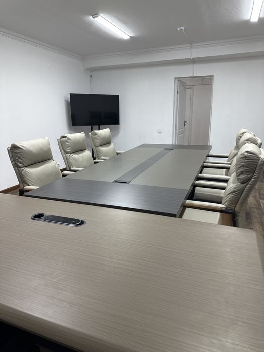 Продам столы руководителя