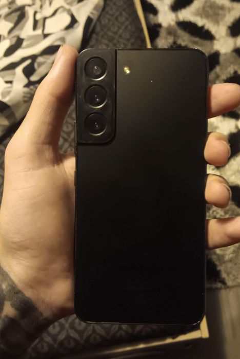 Schimb samsung galaxy s22 cu iphone 13 plus o diferenta!