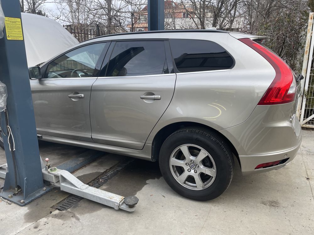 Volvo xc60 на части 93500хил.км.