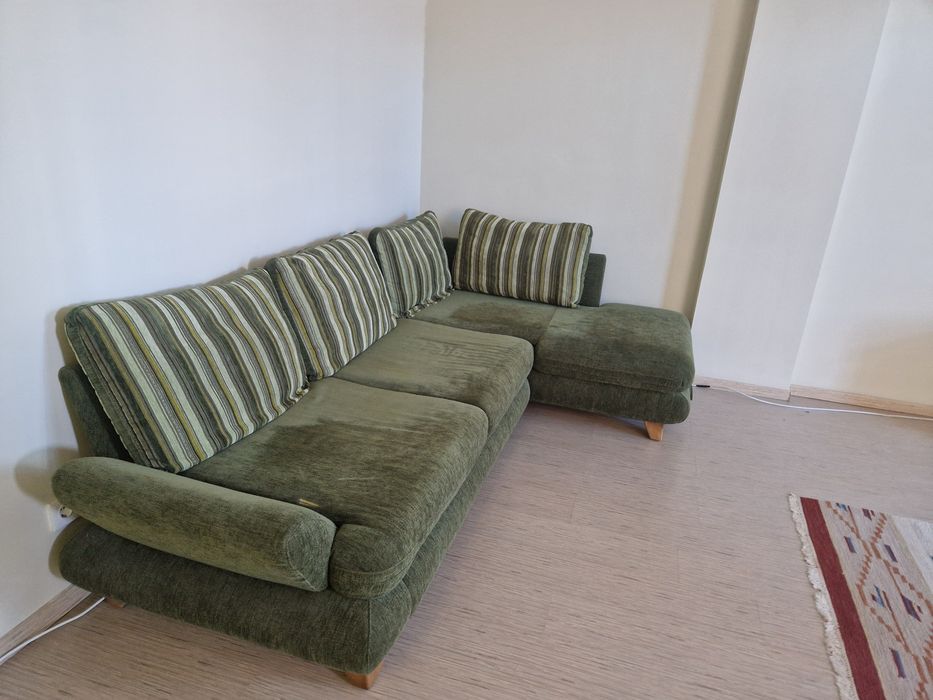 Диван кровать в хорошем состоянии