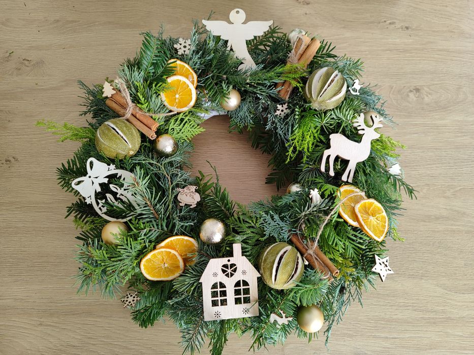 Aranjamente de Crăciun din brad natural