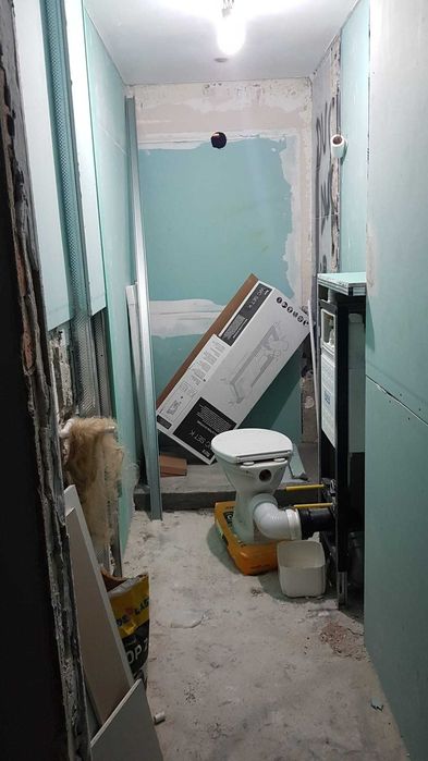 Amenajări interioare - Meșter cu experiență