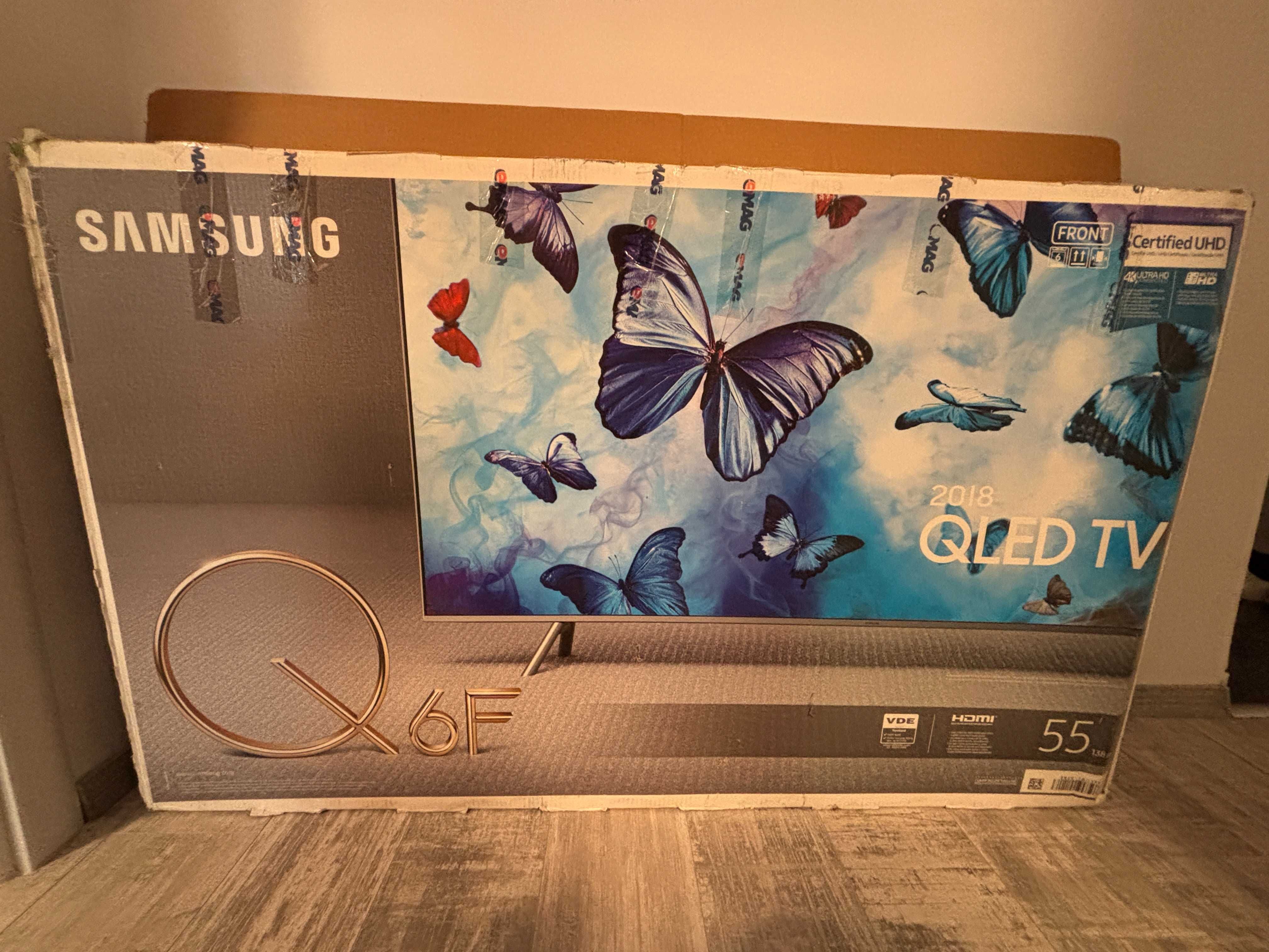 Samsung QLED, 138 cm, 55Q6FN, 4K + sistem audio Samsung HT-J5550W