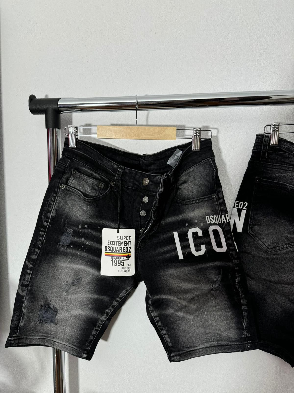 Blugi scurti Dsquared2