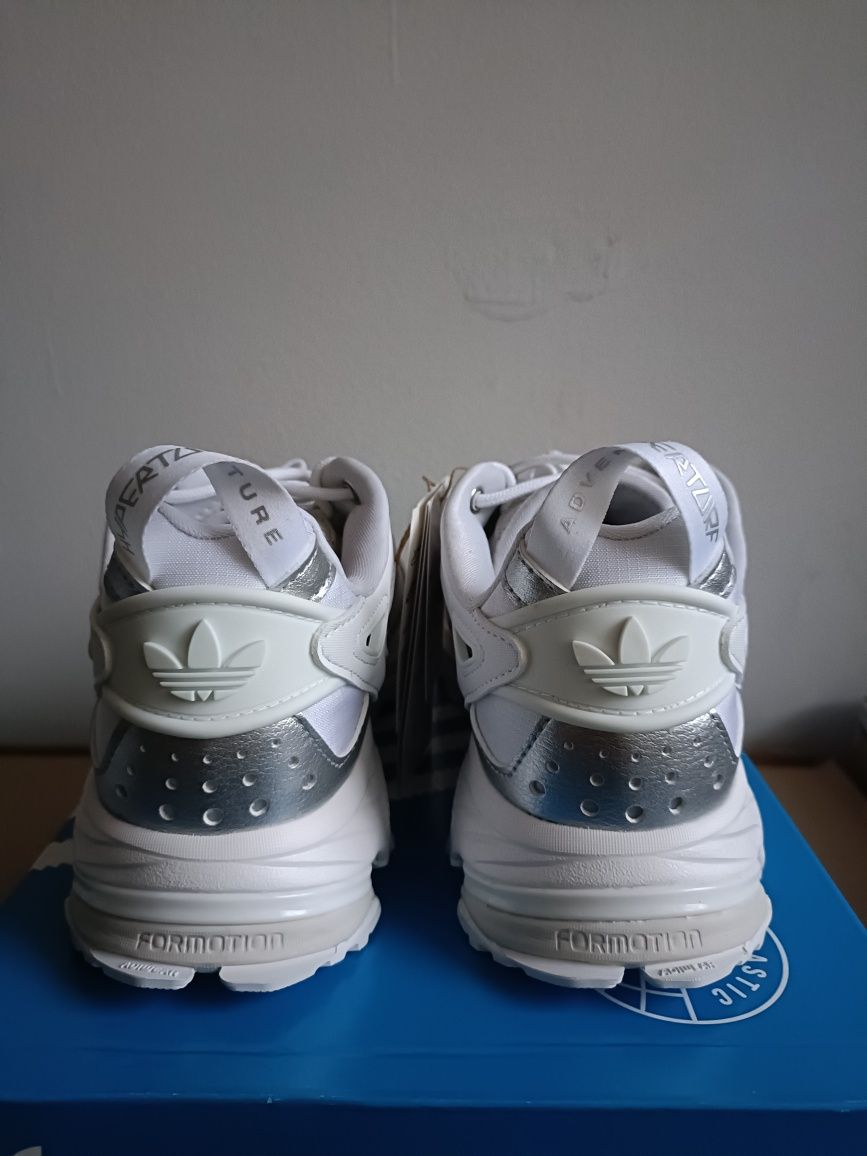 Adidas Hyperturf номер 41 1/3, 42
