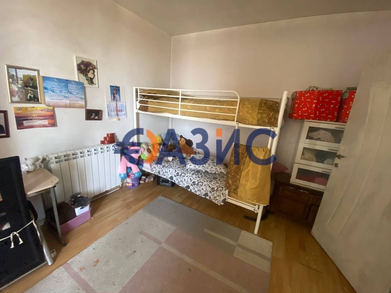 Два самостоятелни обекта, голяма покривна тераса около 100 м2, 5 етаж,