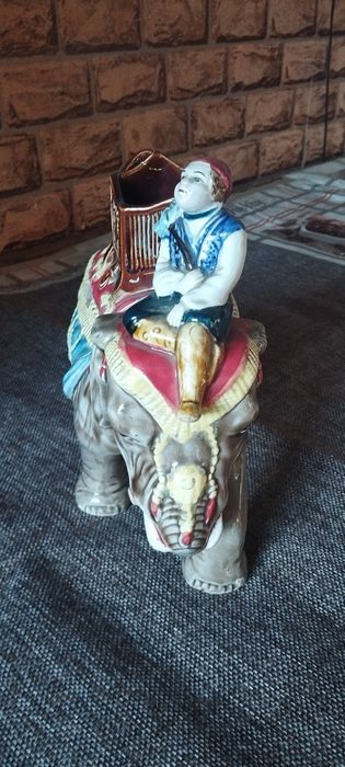 Антикварный слон- табачница