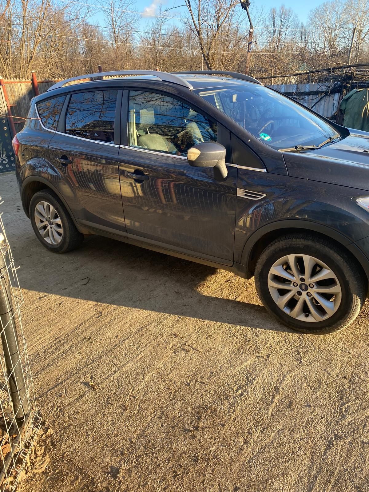 Autoturism ford kuga