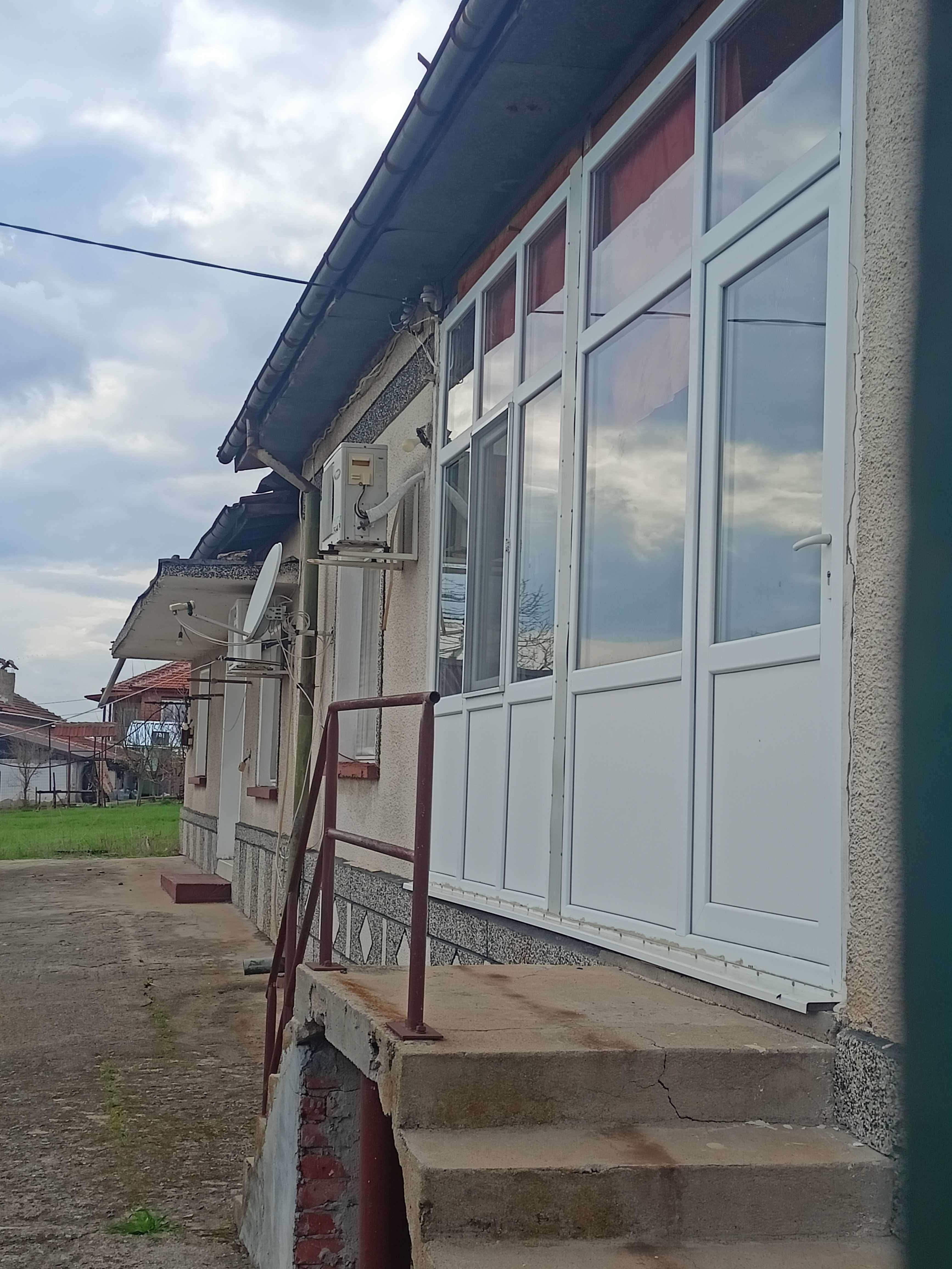 Продавам къща в село Княжевско област Ст Загора