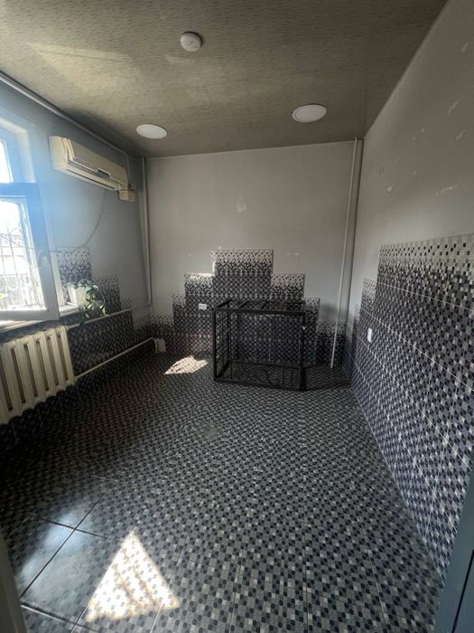 Нежилое 300 кв.м Мега Планет 1-Линия 8 комната Фасад 25 метр