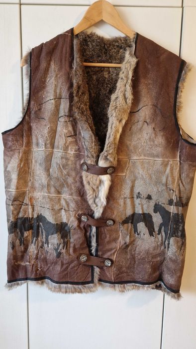 Двулицево елече от естествена кожа/косъм