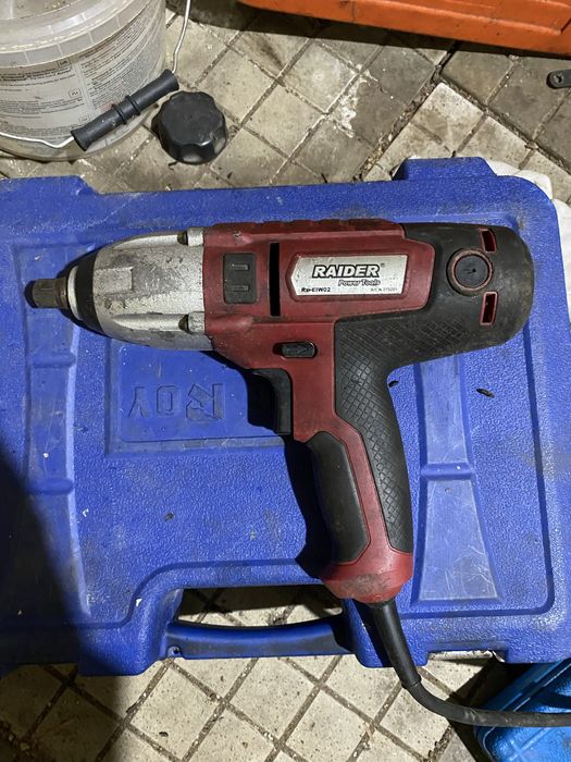 Инструменти