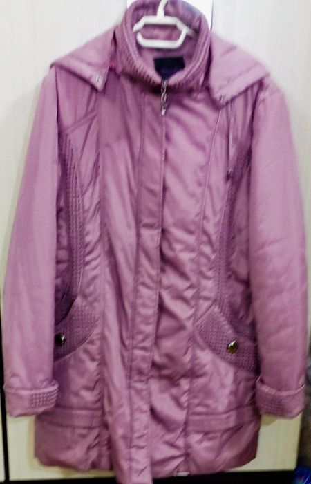 Продам женскую куртку