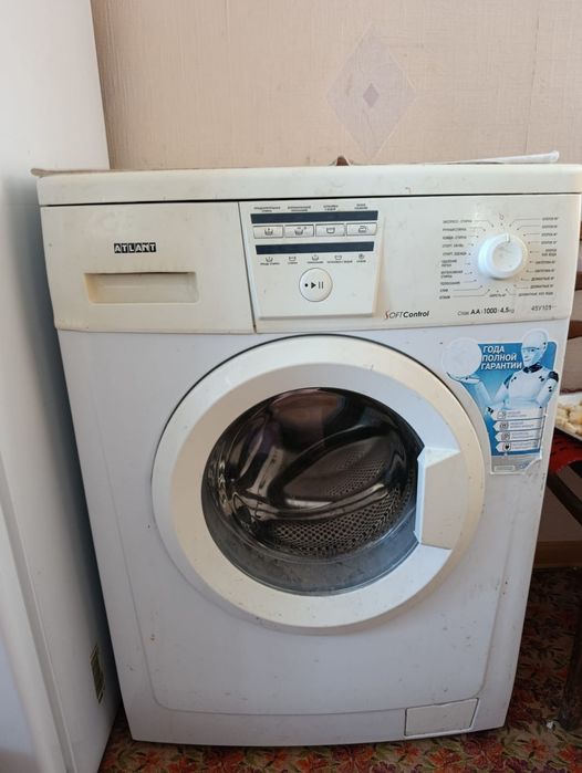 Продам машинку автомат б/у