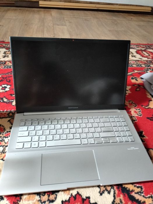 Ноутбук Asus vivobook состояние отличное
