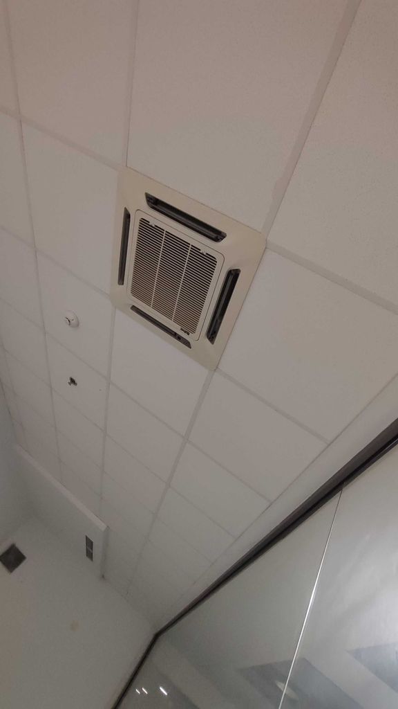 Продава се Магазин в Плевен, Идеален център - 28 кв.м за 328 €/кв.м - Снимка #6