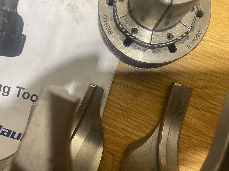 Rehau presa sertizat rautool A5 tool