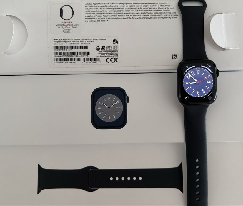 Vand Apple Watch seria 8 Cellular + GPS