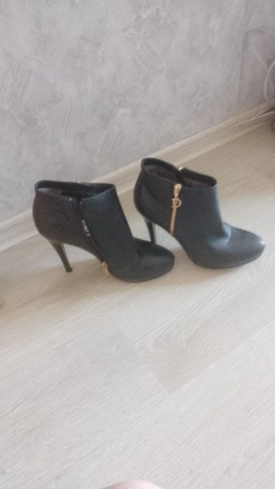 Продам ботфорты в отличном состоянии