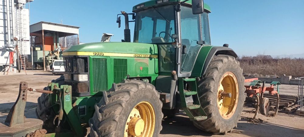 Трактор - John Deer 7710
