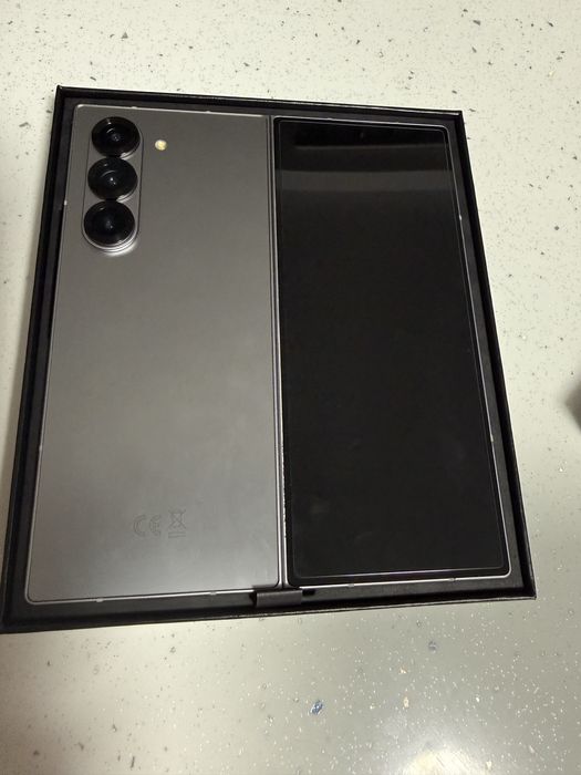 Samsung Galaxy Z Fold 6