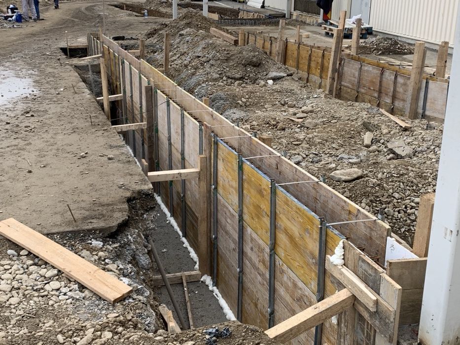 Panouri Cofraje Beton Doka ( stalpi cofrag elevatie gard  placa )