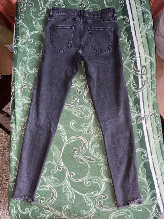 Blugi Zara marimea XS noi