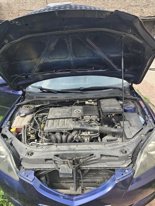 Vând Mazda3 1.6, 2006