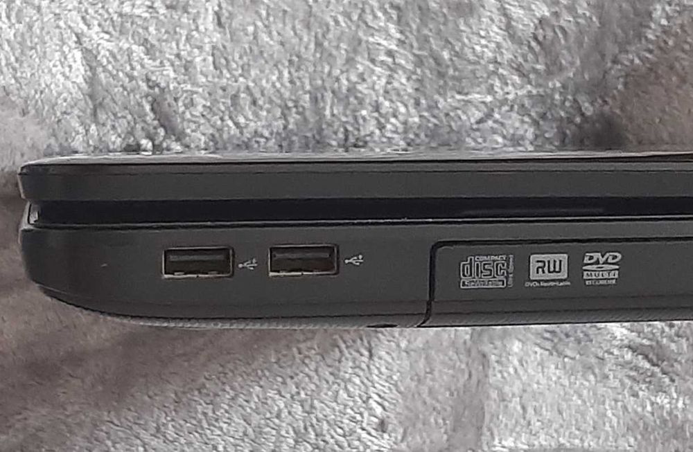 Laptop Dell Inspiron N5040