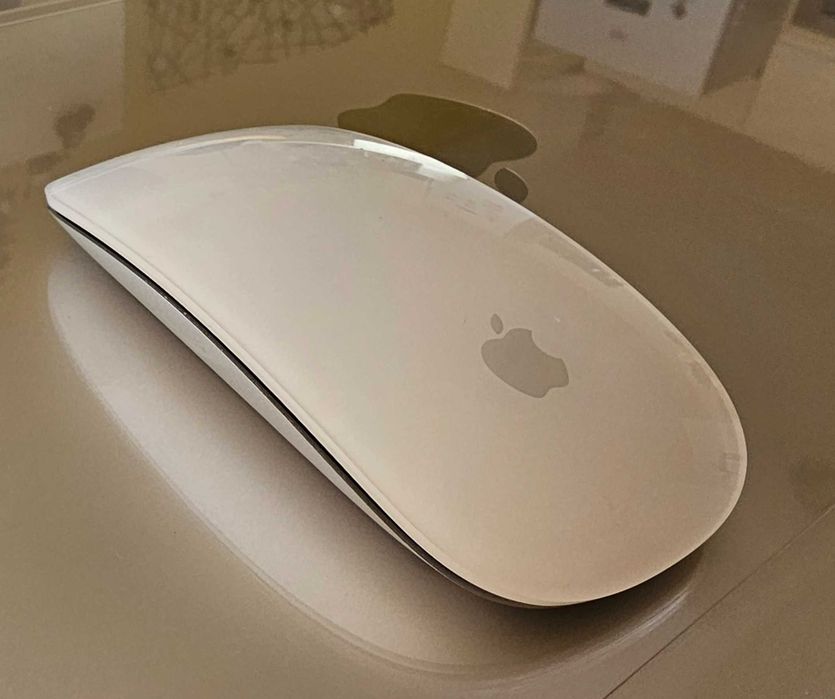 Apple MacBook Air 15.3" 8G/256 2024 + Apple мишка