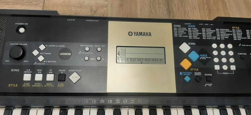 Orga Yamaha Model:Ypt220